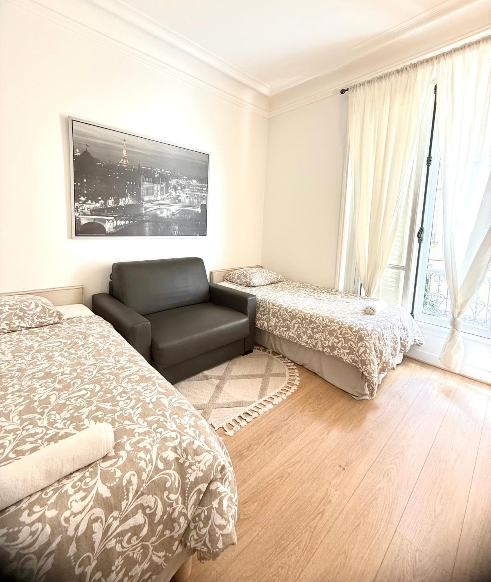 Champs Elysees 5 Appartement *